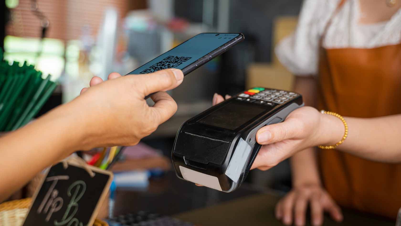 เคทีซีปลดล็อกการรับชำระเงินดิจิทัลให้ SME ไทย รับชำระง่ายผ่าน QR บัตรเครดิตและThai QR  ‘พร้อมเพย์’